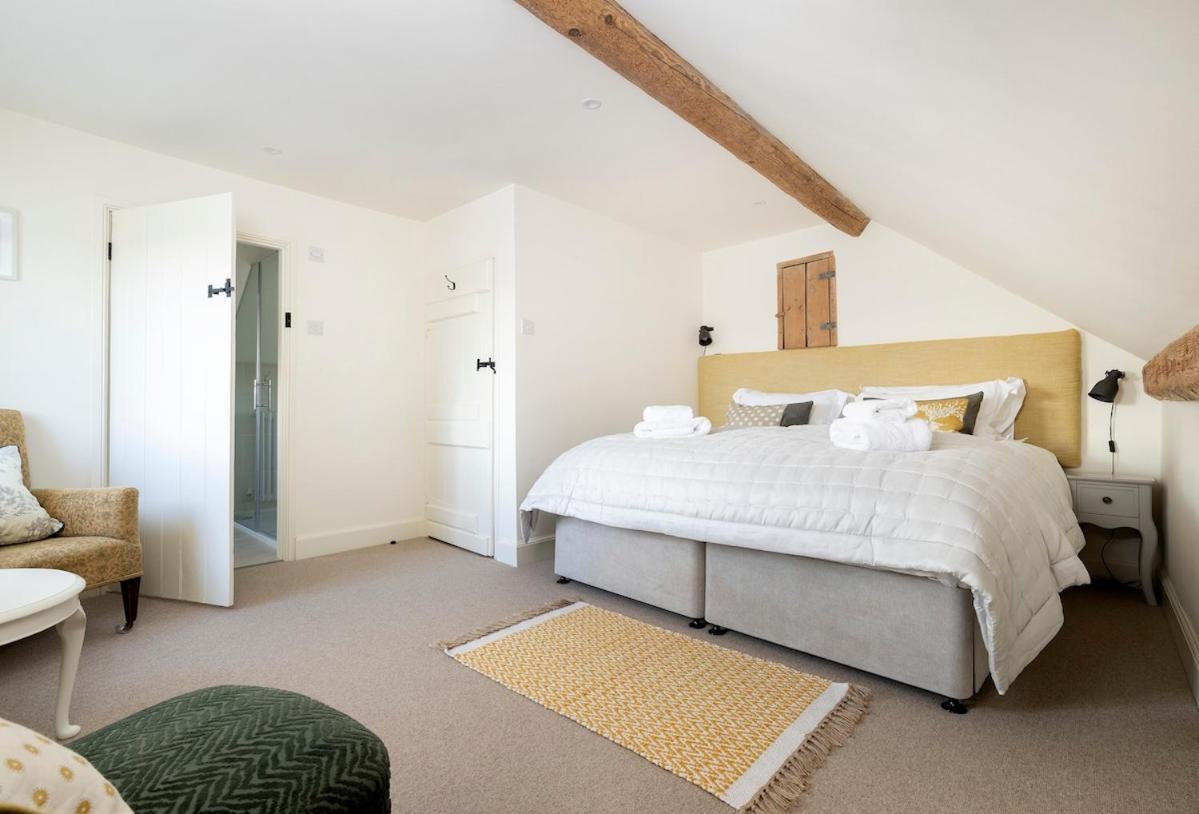 Beautiful Cotswold Farmhouse With Hot Tub Manchester Exteriör bild