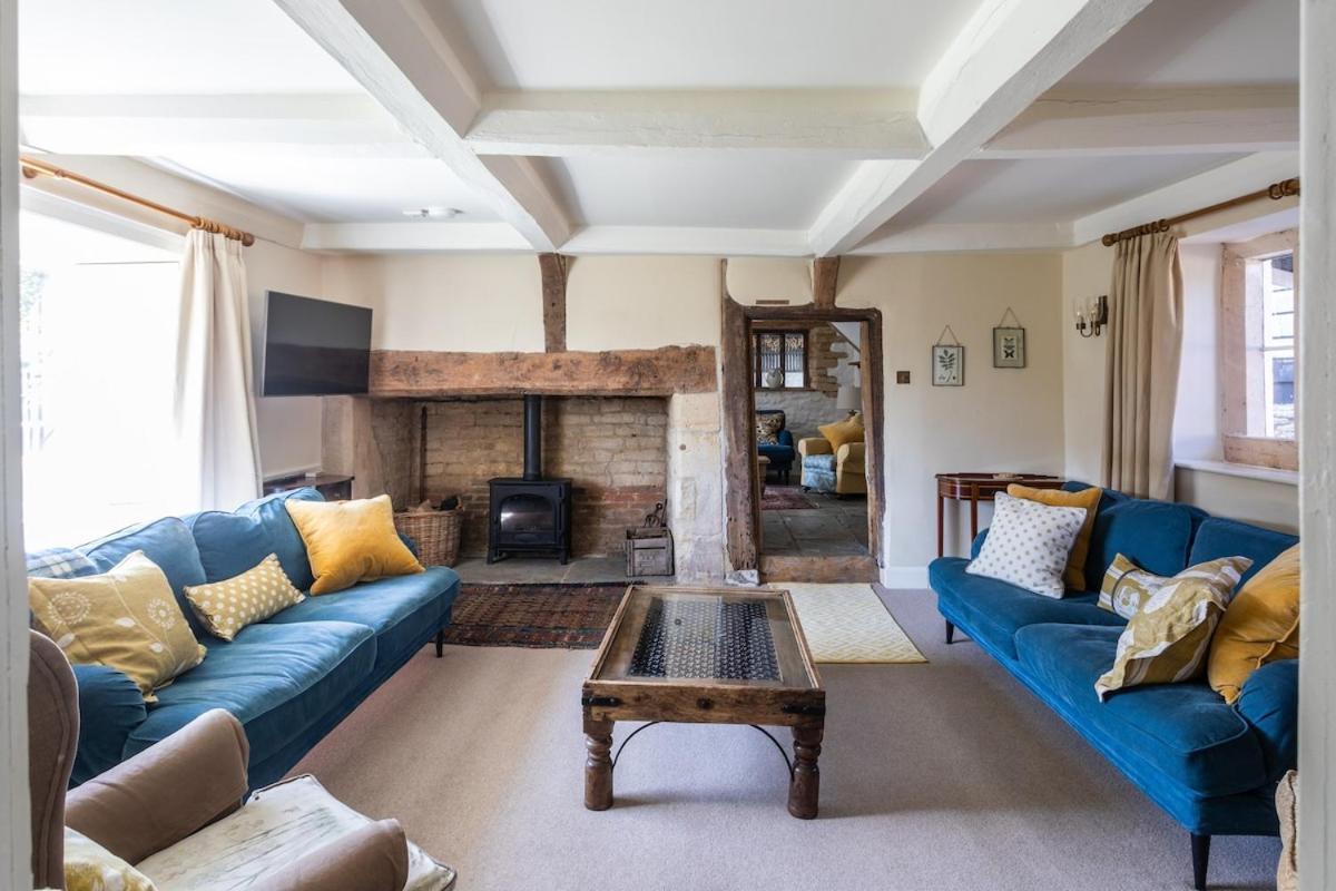 Beautiful Cotswold Farmhouse With Hot Tub Manchester Exteriör bild